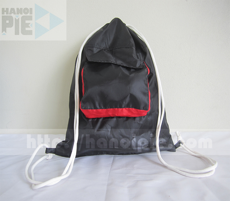 Bolsa pequeña con cordón de poliéster