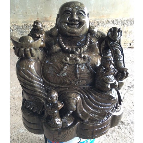 Estatua de madera de Maitreya