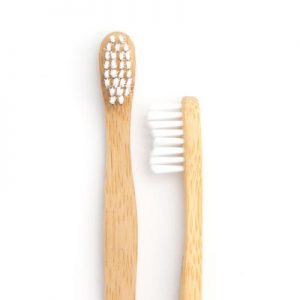 Cepillo de dientes de bambú