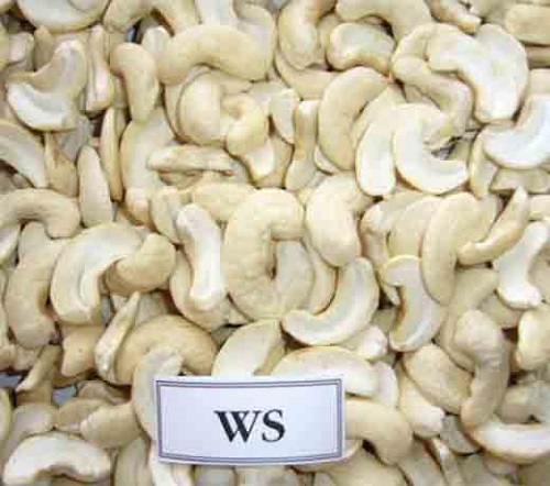 Nueces de anacardo agrietadas