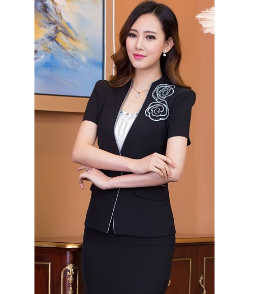 Uniforme del personal de recepción