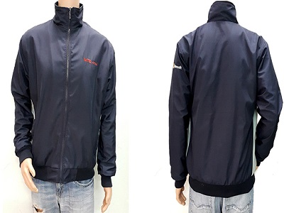 Chaqueta del uniforme de la empresa