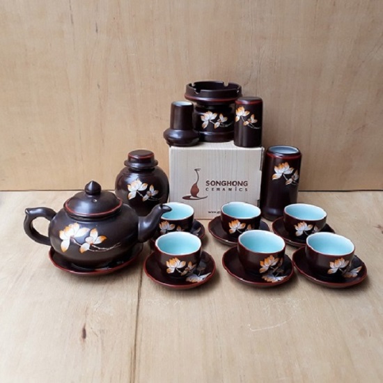 Juego de té tallado a mano