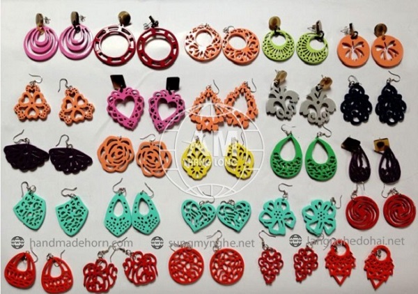 Pendientes de cuerno