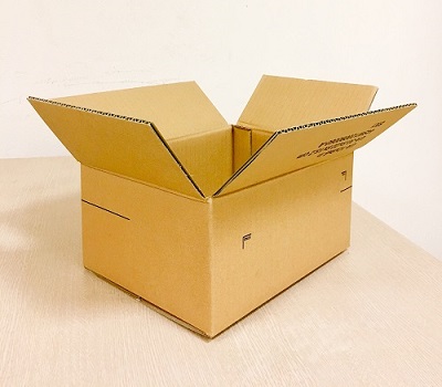 Caja de cartón corrugado (tapas normales)