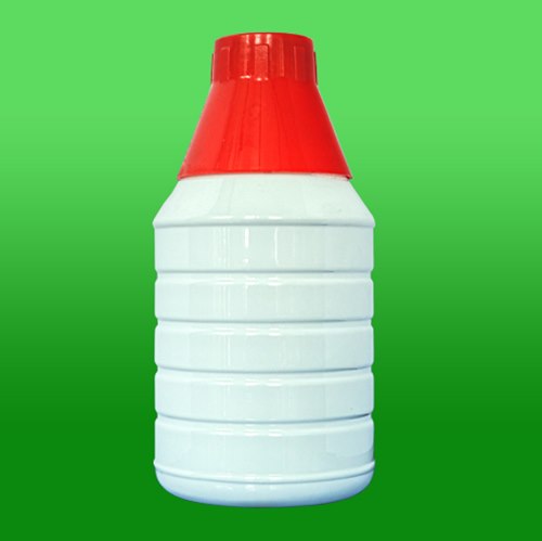 Botella de plástico PET de 500 ml con hombro bajo.