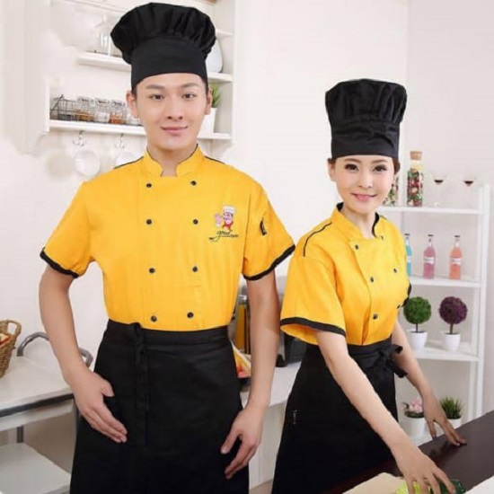 Uniforme de cocina amarillo