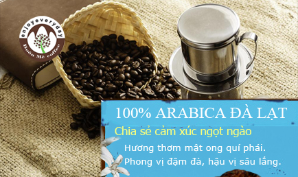 Grano de café Arábica tostado